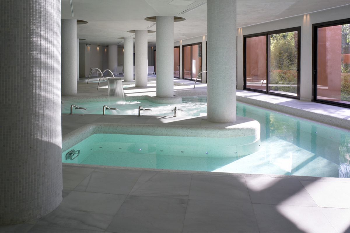 1200-tino-proyectos-hotel-sancti-petri-cadiz-spa-blanco-macael