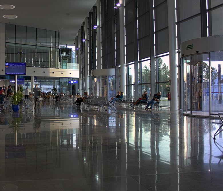 780-Gibraltar_International_Airport,_New_terminal_02