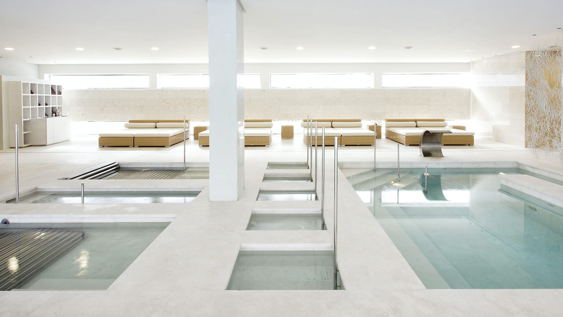HEADER-ino-natural-stone-casino-ibiza-interiors-bathrooms-iceberg-fantasy-granito-negro