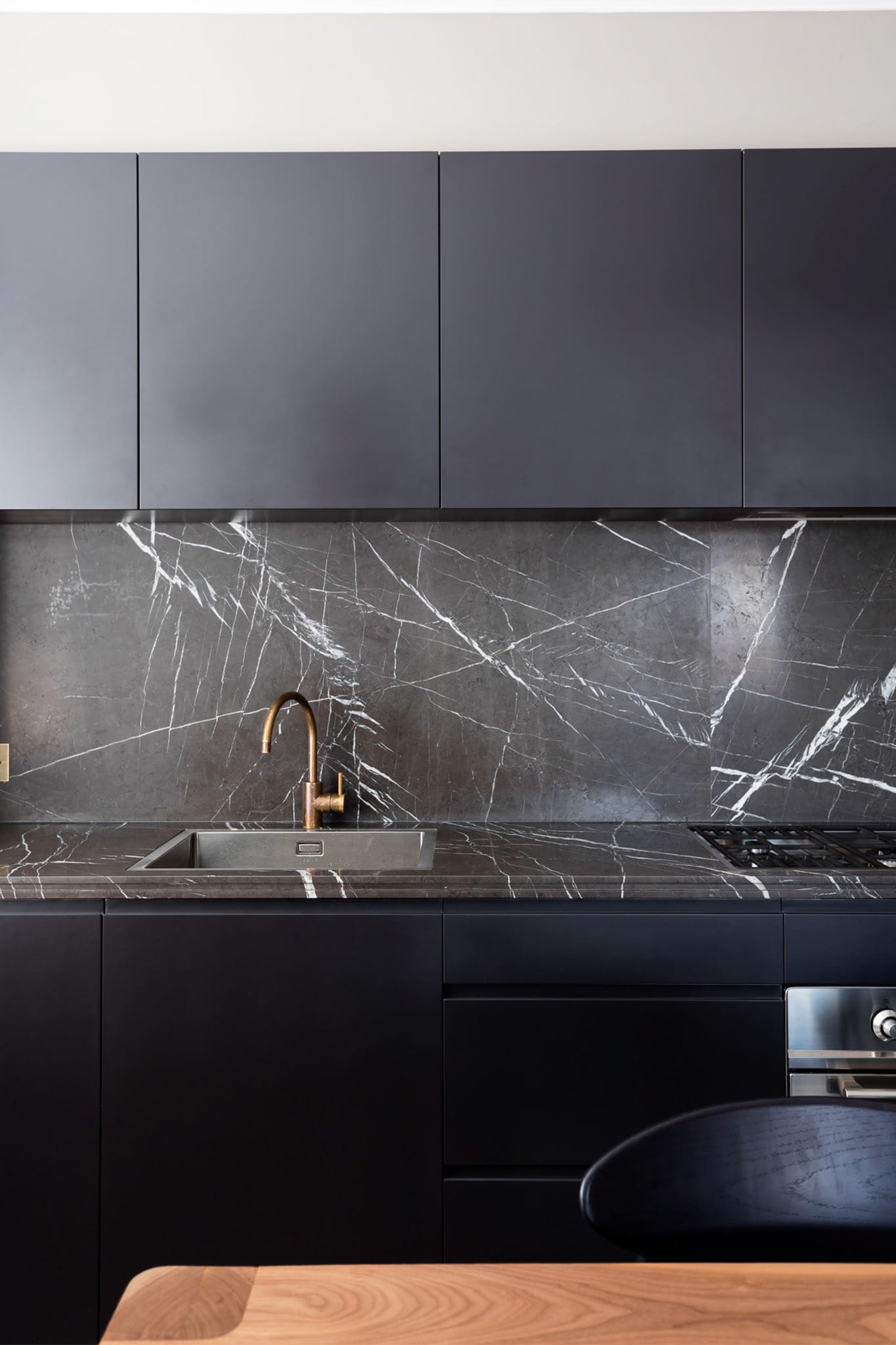 tfad-trend-kitchen-black-marble