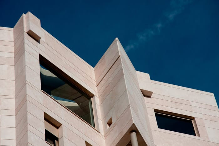 Fachada ventilada de piedra natural