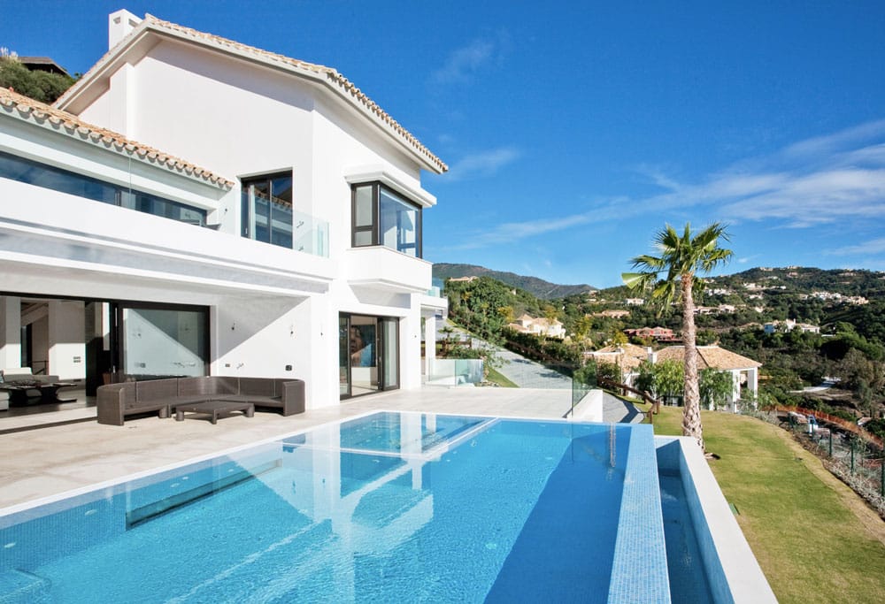Mármol en Marbella a través de sus casas de lujo