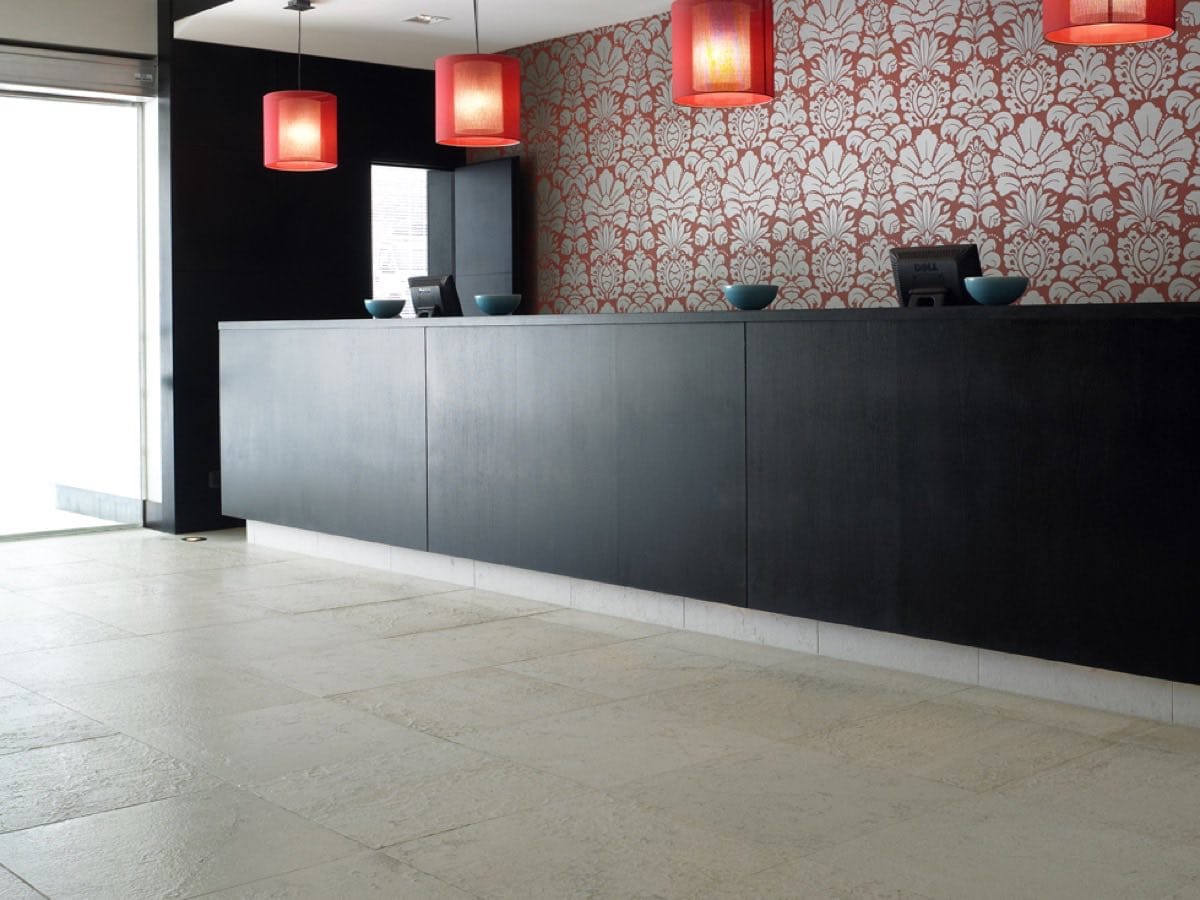 Blanco Perlino White - NH Sotogrande - Desk