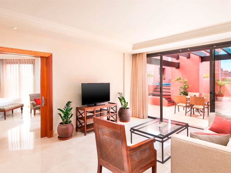 Sheraton Tenerife – Crema Bianco – Marble floor – Suelo de mármol