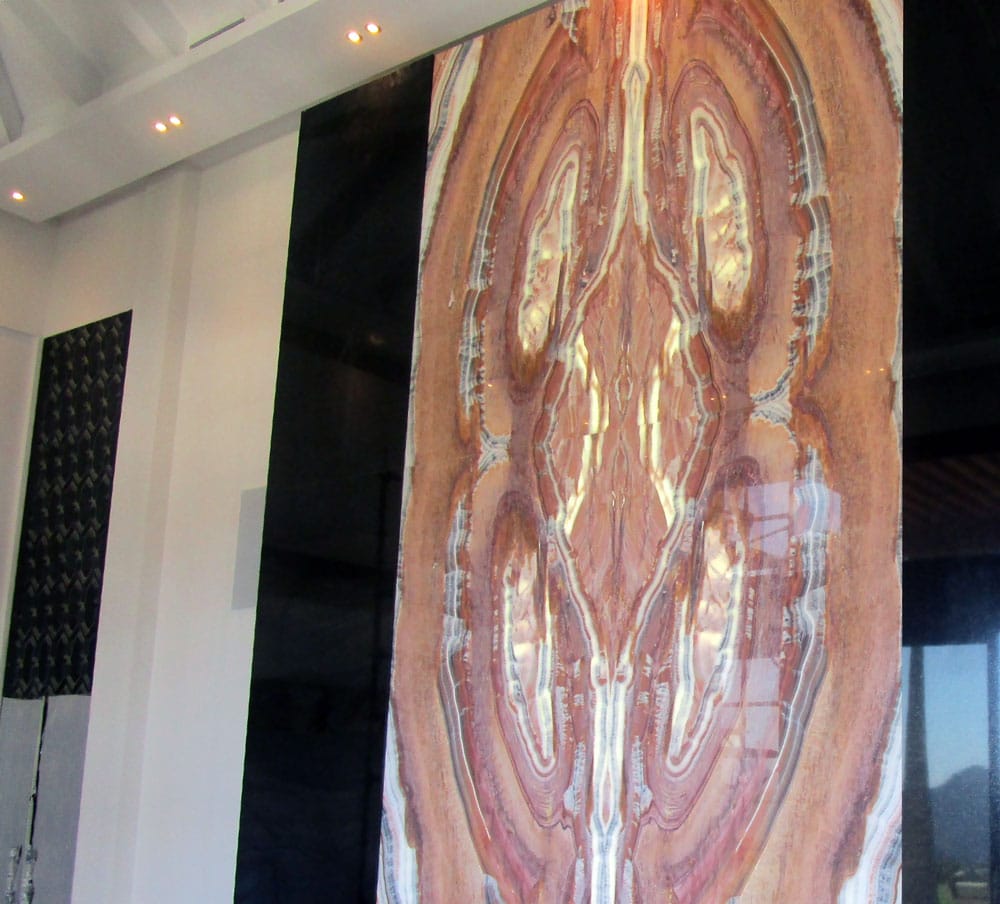 Pared destacada de Ónix Naranja - Orange Onyx outstanding marble wall