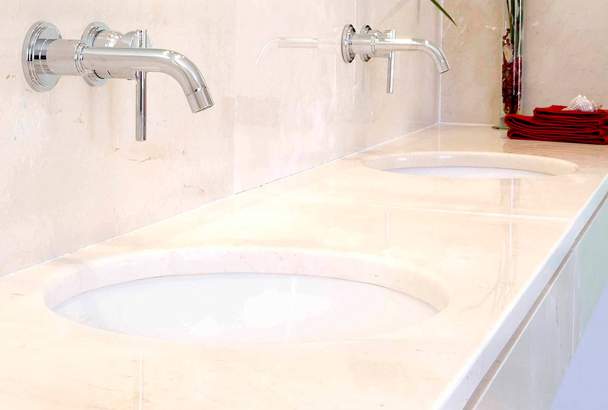 Acabado pulido - Mármol crema - Beige marble - Polished finish