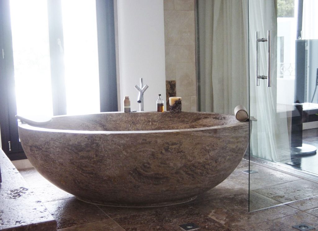 Bañera maciza de travertino - Bloque - Block - Solid travertine bathtub